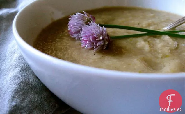 Sopa De Coliflor Con Cardamomo Y Nuez Moscada