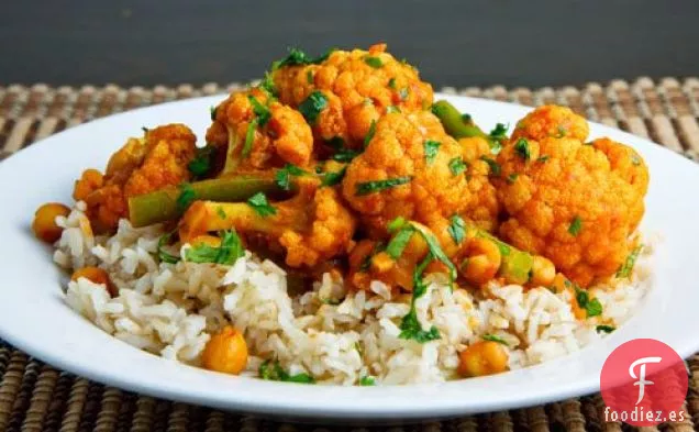 Curry De Coliflor Y Garbanzos