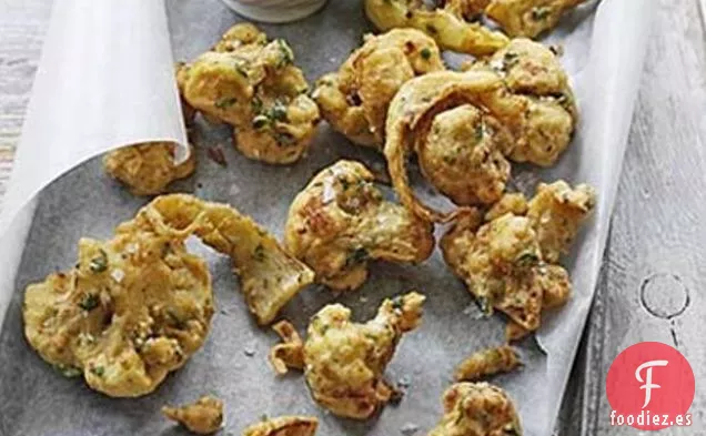 Pakoras De Coliflor Con Raita De Granada