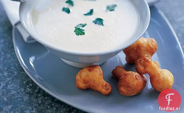Sopa De Coliflor Con Pequeños Buñuelos