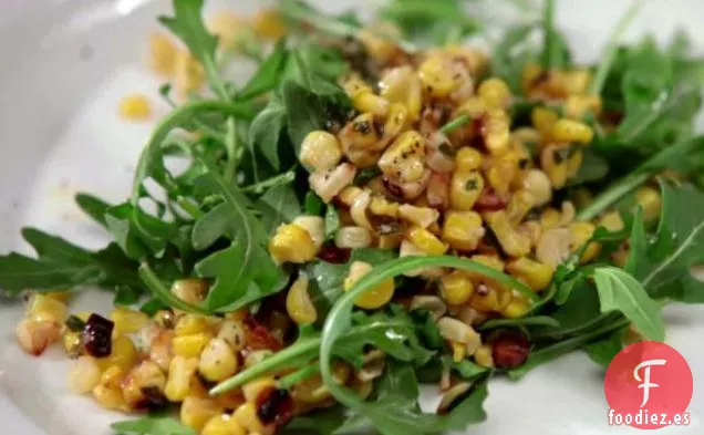 Ensalada de Rúcula Salvaje y Maíz a la Parrilla