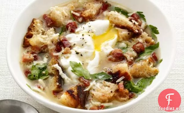 Sopa de Huevo y Tocino