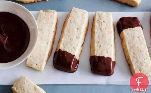 Pan de Mantequilla de Avellana Bañado en Chocolate