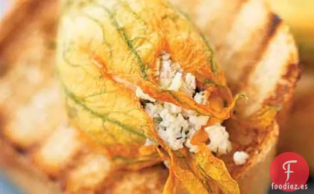 Bruschetta Rellena de Flor de Calabaza