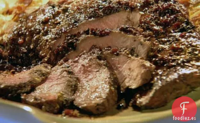 Bistec a la Parrilla con Pimienta de Johnny Garlic con Salsa Balsámica Cabernet