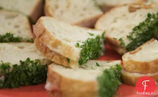 Sándwiches de Dedos de Jamón con Mermelada de Melocotón Picante