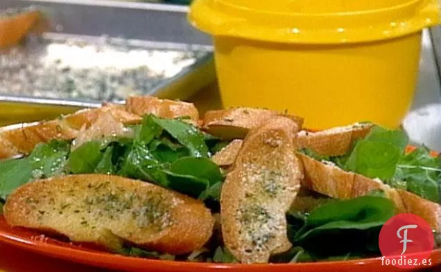 Ensalada de Rúcula con Vinagreta de Chalota y Crostini