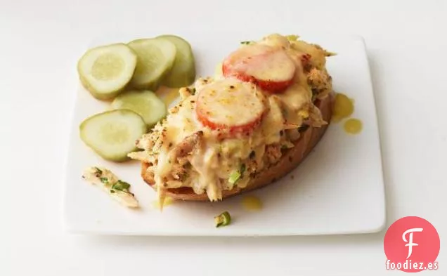 Atún Fundido con Mayonesa de Rábano Picante