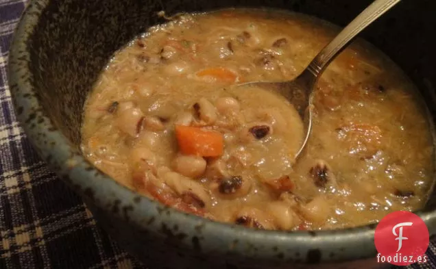 Sopa De Guisantes de ojos negros (con Jamón Y Pollo)