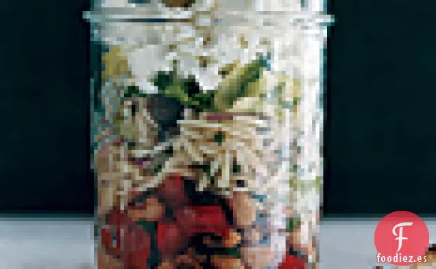 Ensalada Griega con Orzo y Guisantes de Ojos Negros