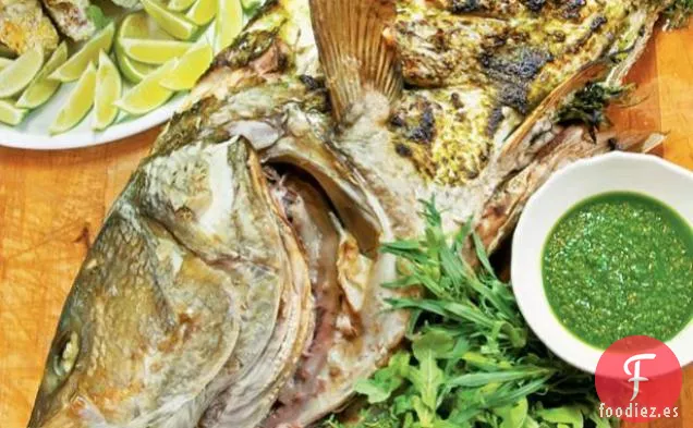 Lubina Rayada Entera Asada al Humo y Pesto Cohete
