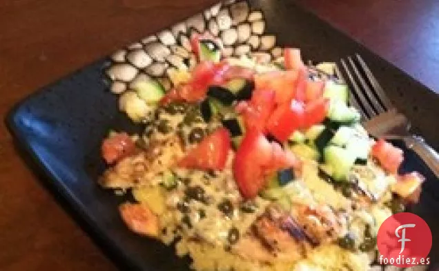 Pechugas de pollo en Salsa de Dátiles, Alcaparras y Mascarpone con Cuscús