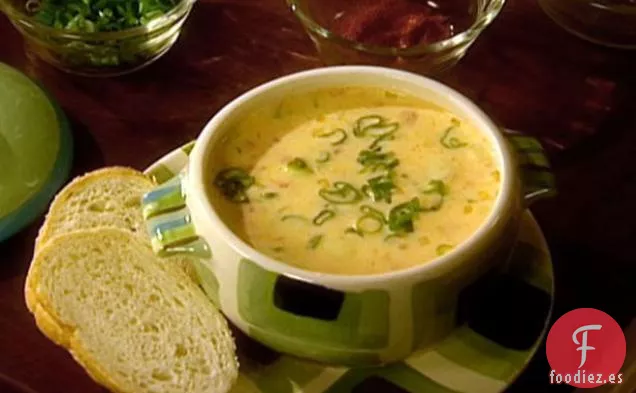 Sopa Cremosa de Queso Cheddar