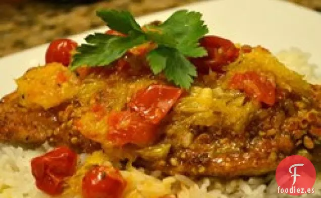 Pollo con Costra de Almendras y Salsa Cítrica de Tomate