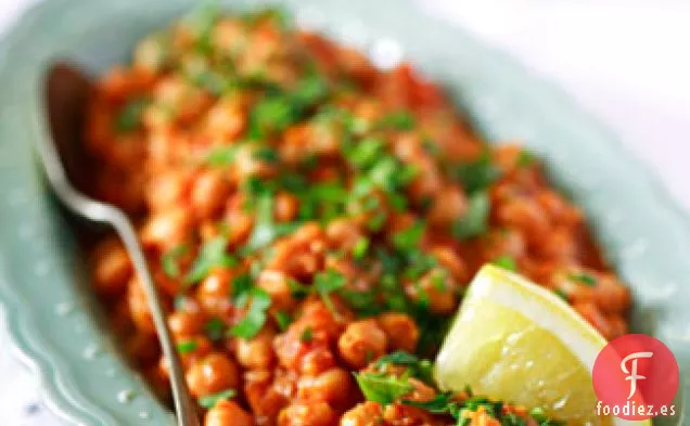 Garbanzos Catalanes Con Tomates Y Almendras