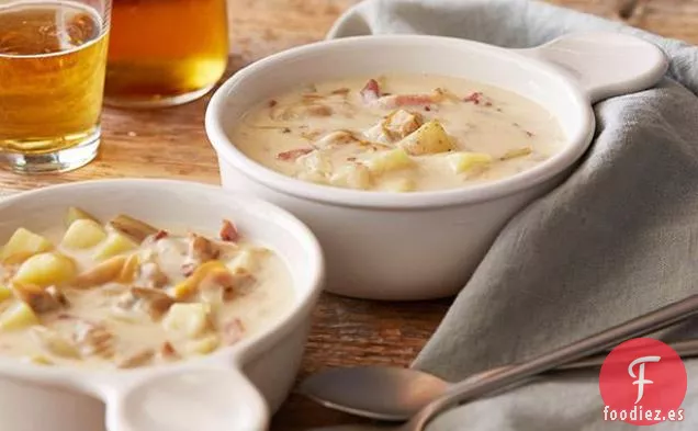 Sopa de Almejas de Nueva Inglaterra
