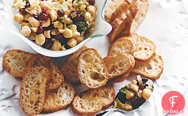 Crostini de Garbanzo y Menta