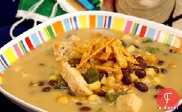 Sopa Poblana de Pollo con Queso