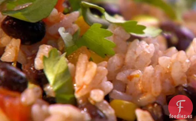 Salsa de Arroz con Frijoles Negros y Maíz