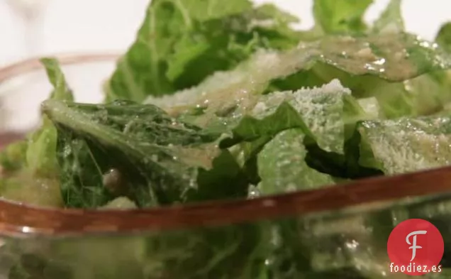 Ensalada Romana con Vinagreta de Parmesano