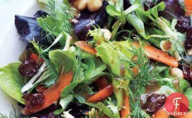 Ensalada De Mesclun Con Garbanzos Y Cerezas Secas Receta