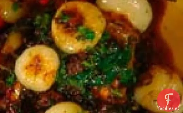 Pechuga de Ternera Estofada con Cebolla y Hierbas: Petto di Vitello con Cipolline e Mentuccia