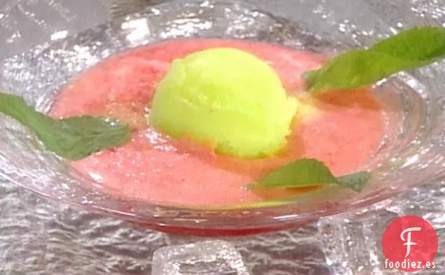 Sopa de Fresa con Infusión de Champán