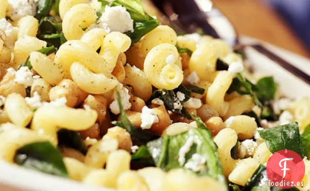 Cavatappi con Espinacas, Garbanzos y Queso Feta
