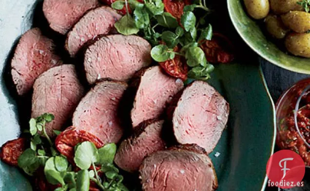 Carne Asada con Salsa de Tomate Asada al Horno