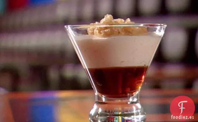 Granito de Cerveza de Raíz con Gelee de Cerveza de Raíz y Panna Cotta de Vainilla
