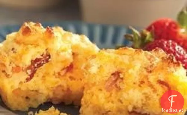 Muffins de Maíz con Queso Cheddar y Tocino Salados