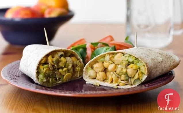 Almuerzo Esta Semana: Envoltura de Ensalada de Garbanzos