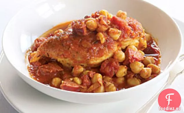 Pollo Español Con Garbanzos y Chorizo