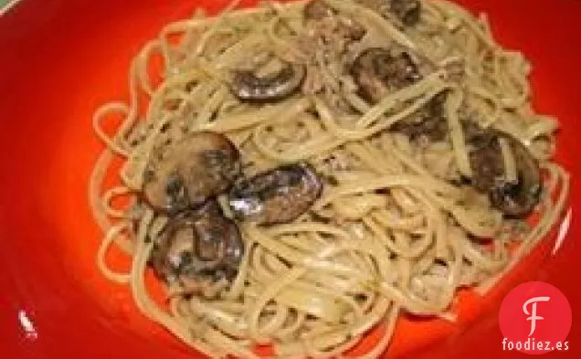 Linguini con Salsa de Almejas y Champiñones Portobello Bebé