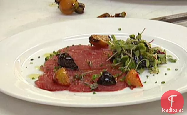 Carpaccio de Atún con Remolacha Asada y Aceite de Oliva Prensado de Cítricos