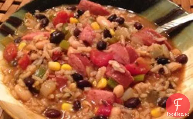 Sopa Descarada de Salchichas y Frijoles Negros