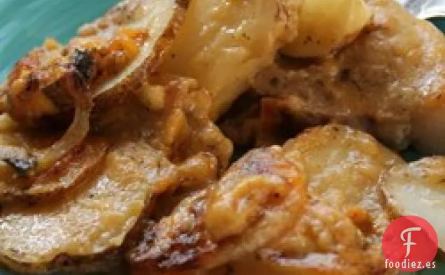 Chuletas de Cerdo con Cremosas Patatas Festoneadas