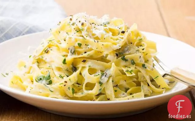 Pasta con Queso de Oveja y Pimienta