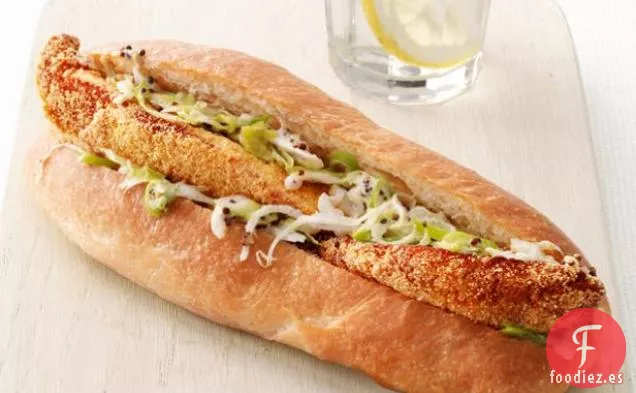 Sándwiches De Pescado Con Ensalada De Jalapeño