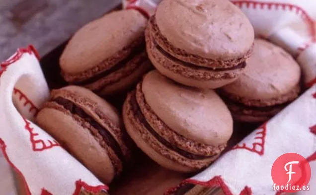 Macarrones de Avellana y Moca