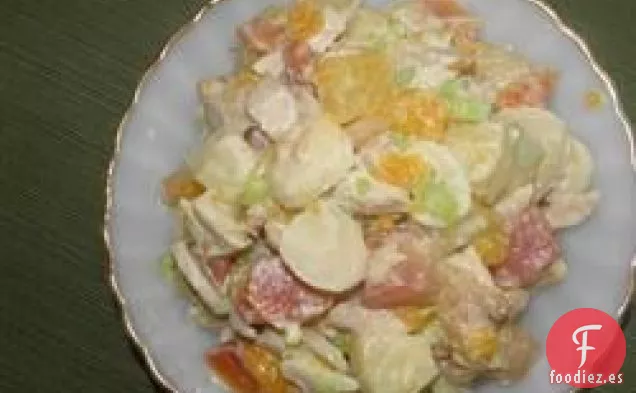 Ensalada de Pollo Tropical