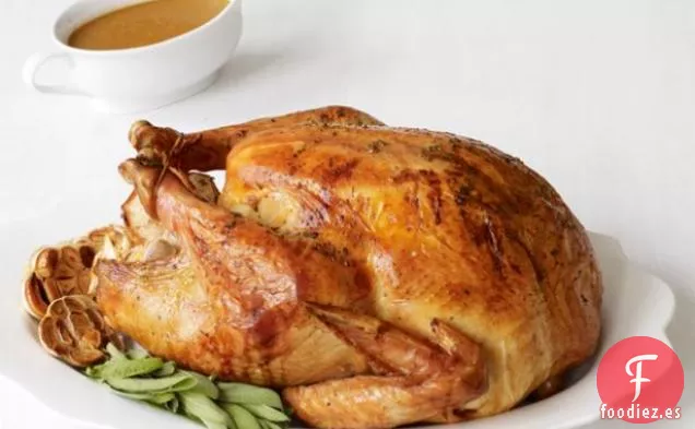 Pavo Asado con Ajo, Salvia e Hinojo