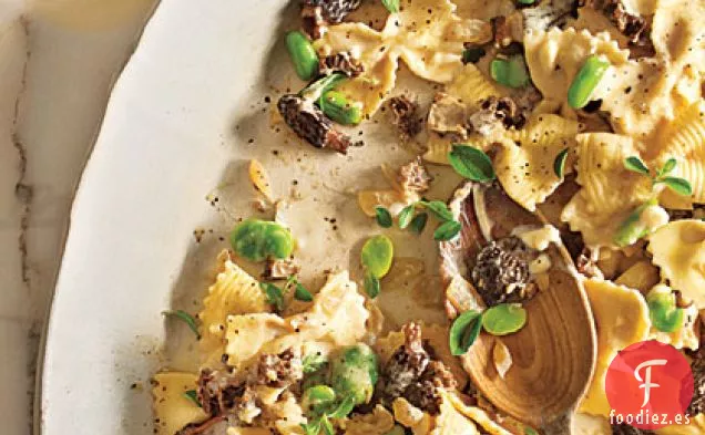 Farfalle con Habas, Champiñones y Mascarpone
