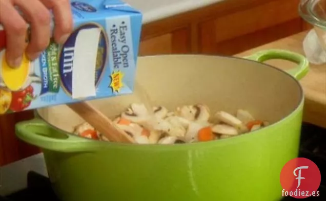 Estofado de Pollo con Albóndigas de Perejil