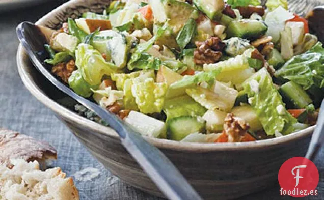 Ensalada Picada con Aderezo de Queso Azul