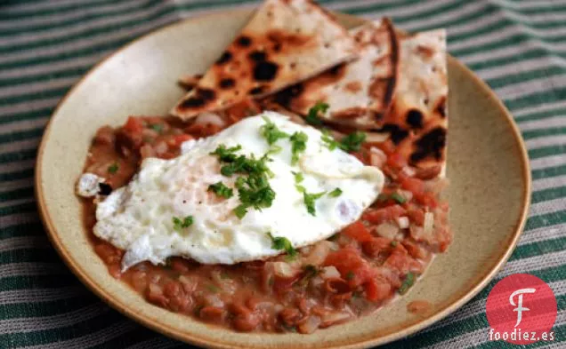 Cena Esta Noche: Ful Medames (Frijoles de Desayuno al Estilo Egipcio)