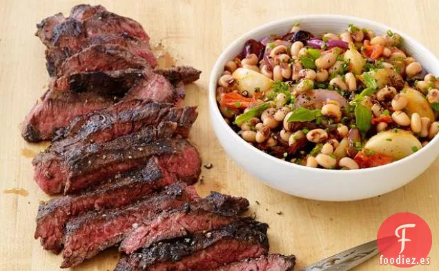 Filete a la Parrilla con Guisantes de Ojos Negros