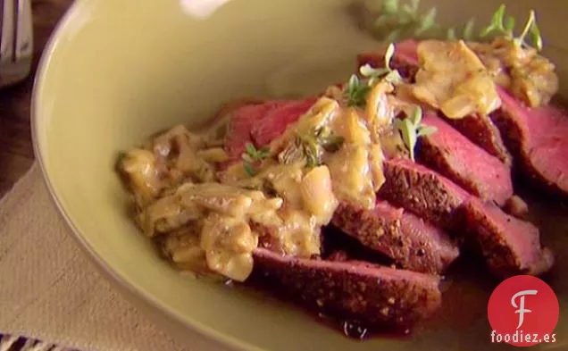 Filete Pequeño con Gorgonzola y Salsa de Champiñones Porcini