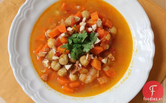 Sopa de Zanahoria con Garbanzos y especias Marroquíes
