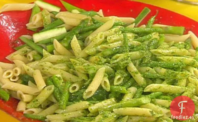 Tres Penne de Verduras con Pesto de Estragón y Albahaca